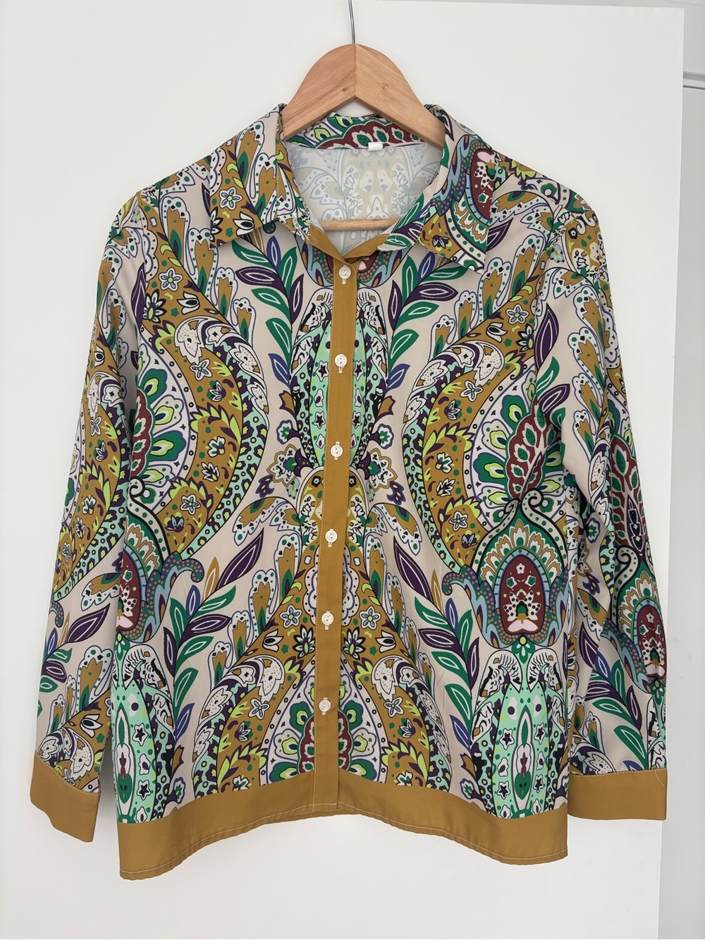 Button-Front Paisley Print Shirt Chemise in Mustard and Green